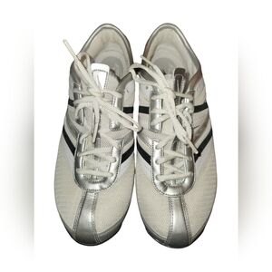 Nike Shox size 8.5 Ladies